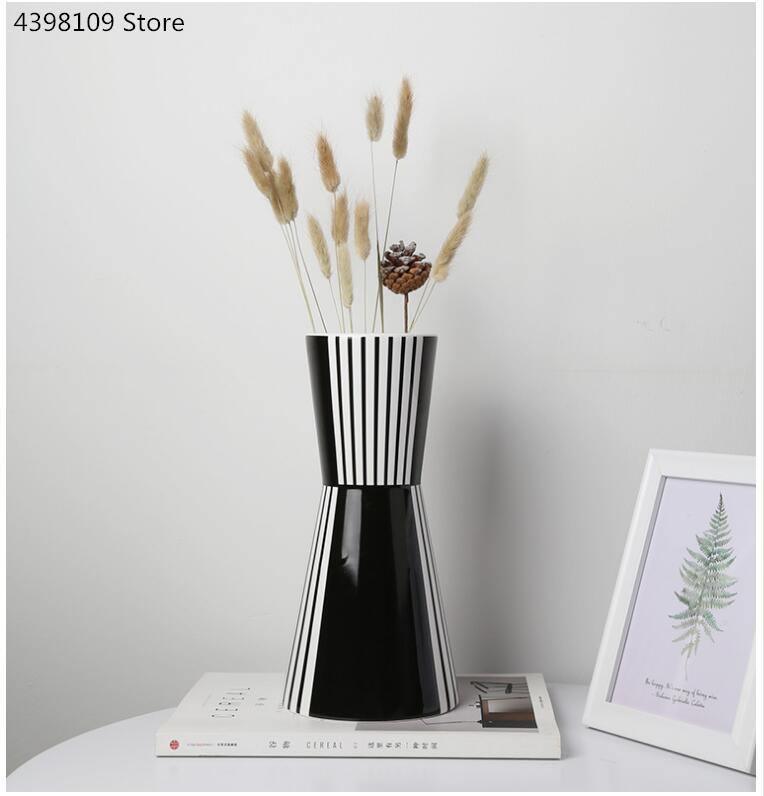 Black And White  Geometric Vases